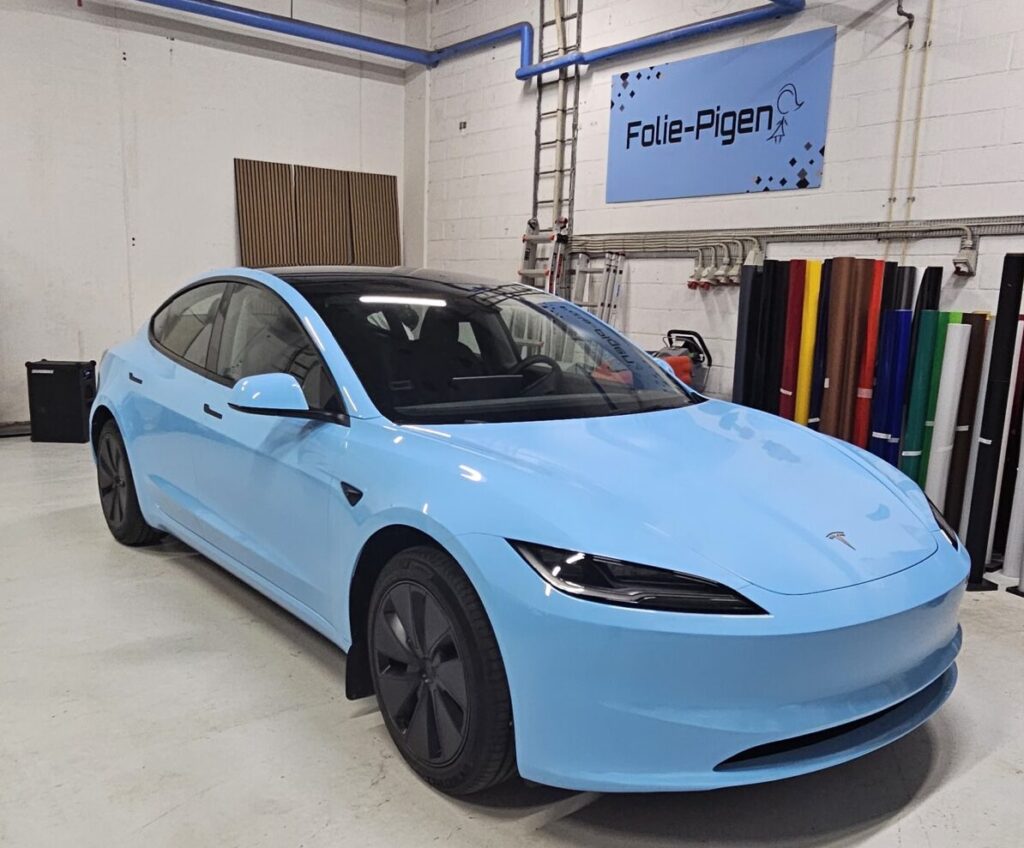 Bilfolie på Tesla Model 3