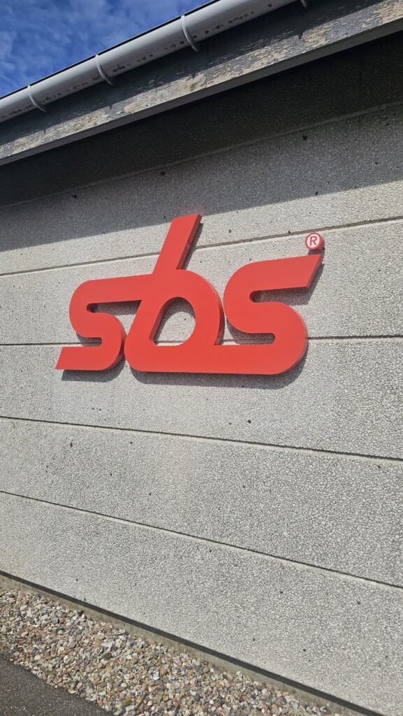 Facade Skilt